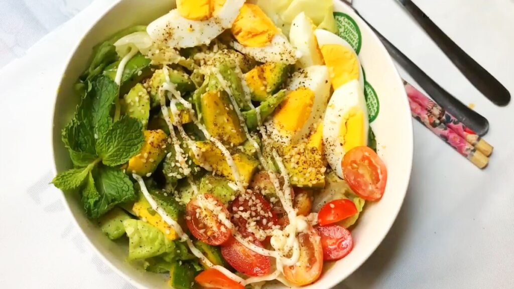  Salad bơ trứng