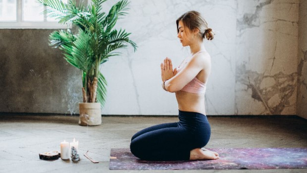 Tư Thế Yoga Giảm Strees Thư Giãn