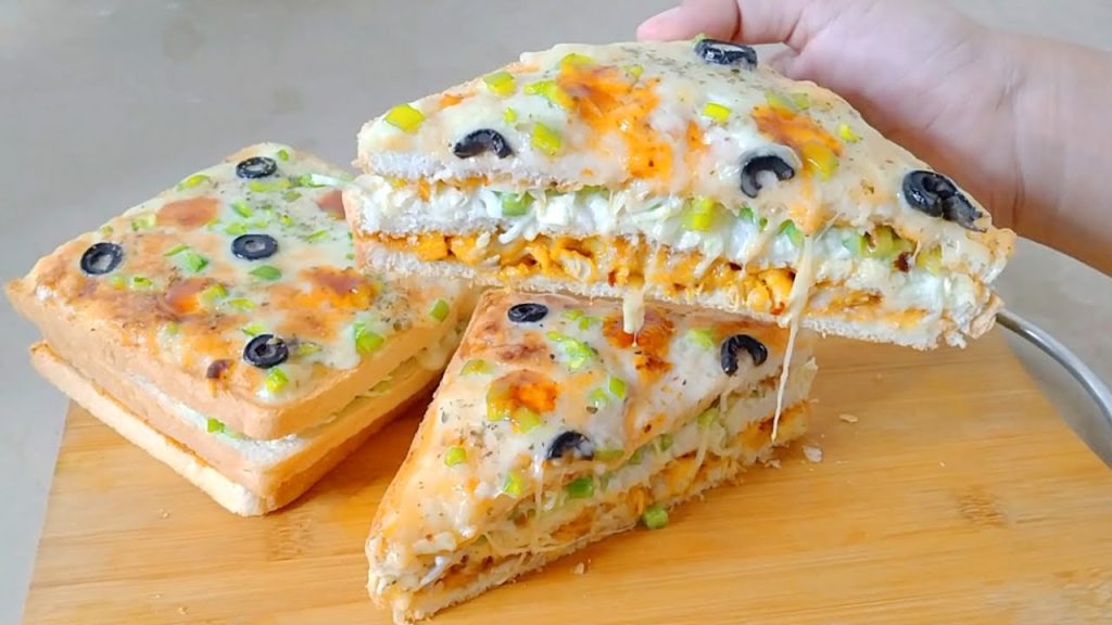 Cách Làm Pizza Sandwich Siêu Ngon