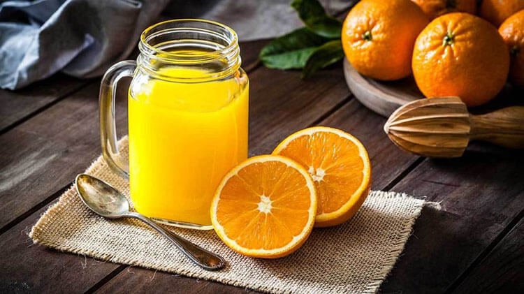 Nước ép cam tăng cường vitamin C